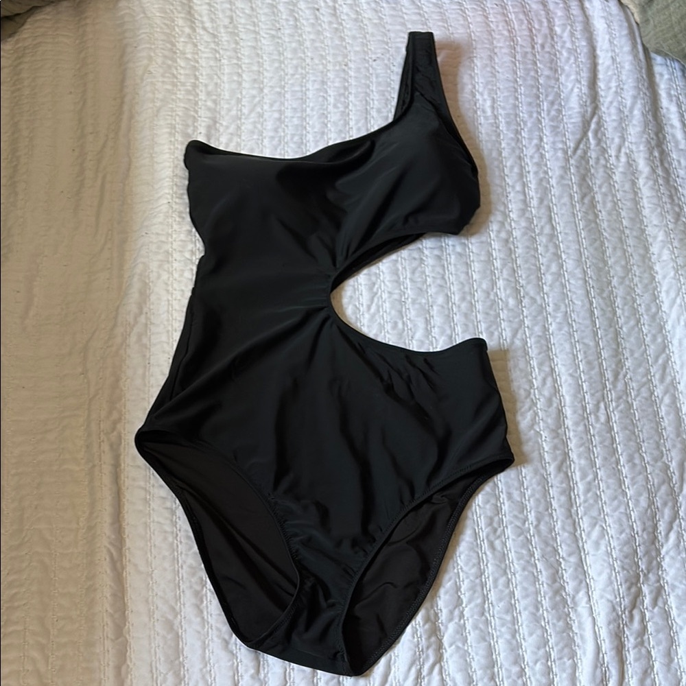 Aerie Elegant Black One-Shoulder Swimsuit
